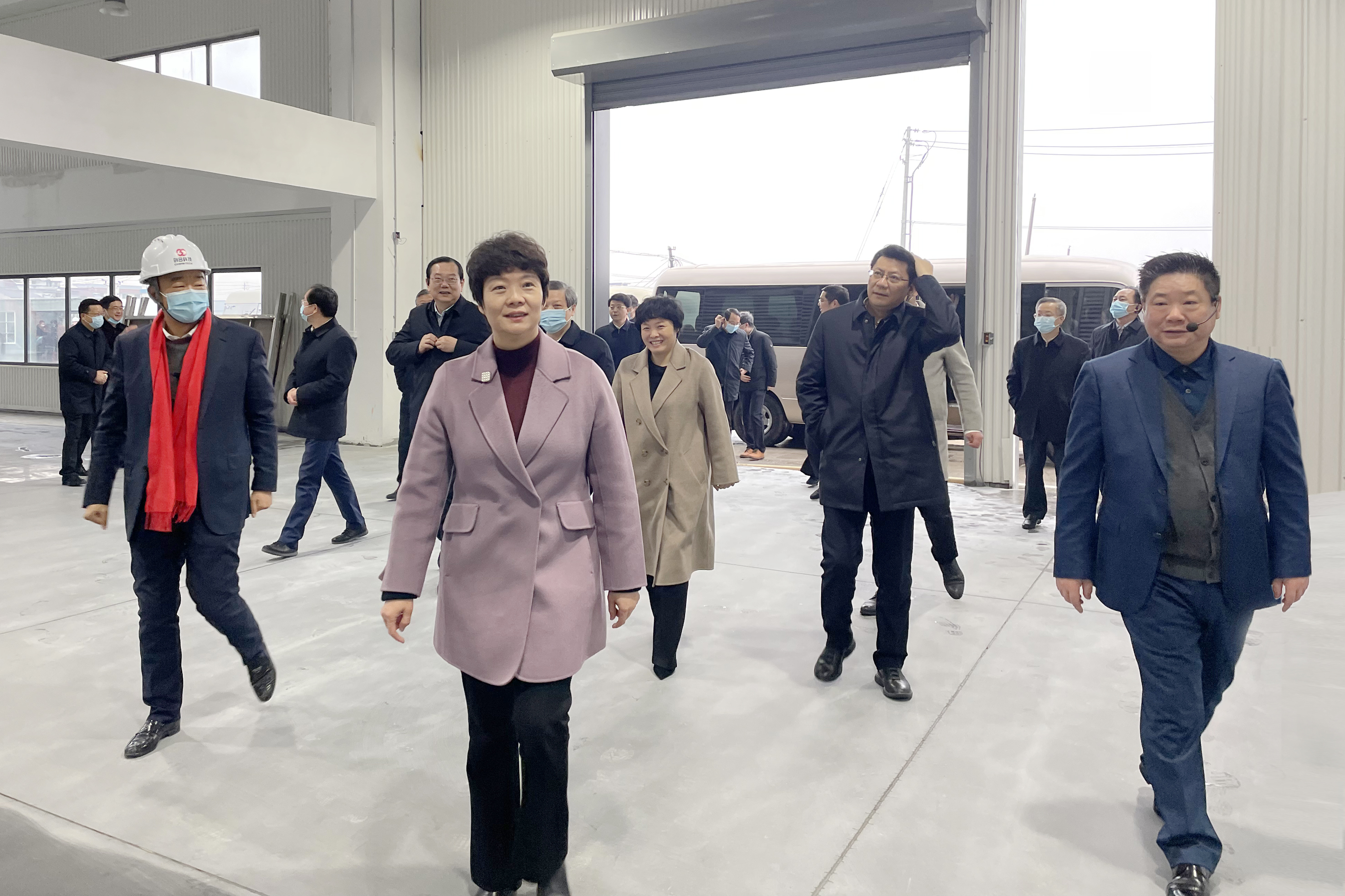 揚(yáng)州市市委、市政府和市四套班子領(lǐng)導(dǎo)到創(chuàng)合科技進(jìn)行項(xiàng)目觀摩